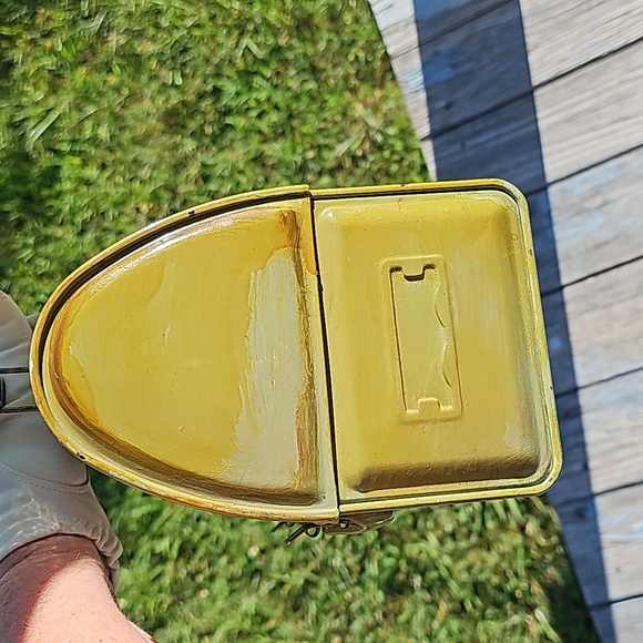 VINTAGE Victory Dome Top Lunchbox - Picture 5 of 12